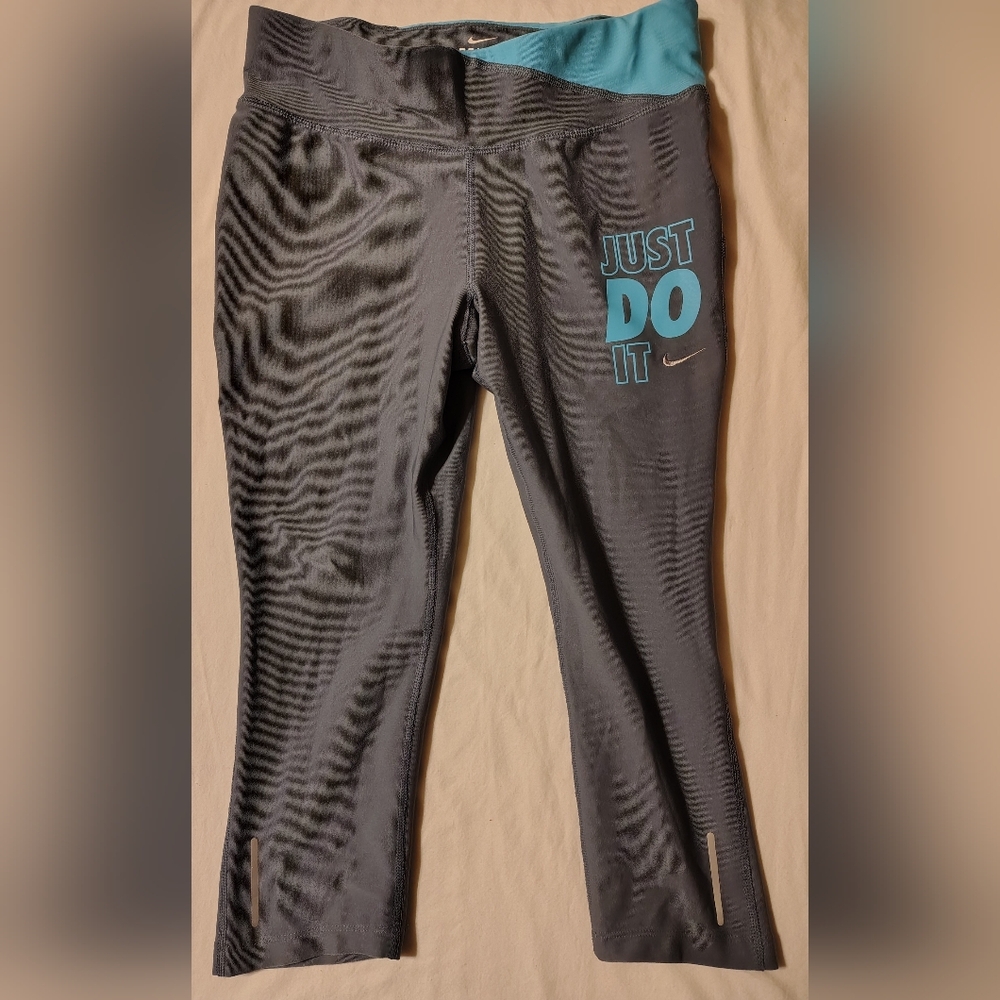 Nike Running Just Do It Dri-Fit Capri Leggings With Back Zip Pocket Ladies SZ S